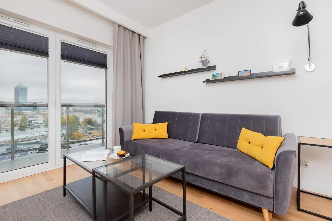 Spacious Apartment Aleja Rzeczypospolitej With Balcony By Noclegi Renters Гданьск Польша
